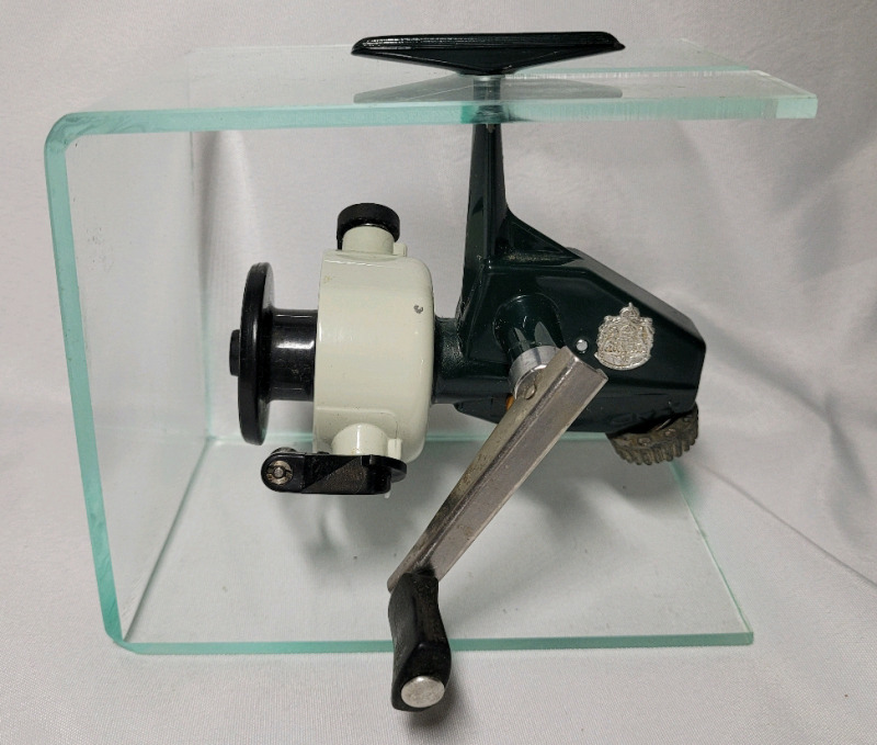 Vintage Abu Garcia Cardinal 33 Fishing Reel with Stand , Left Hand