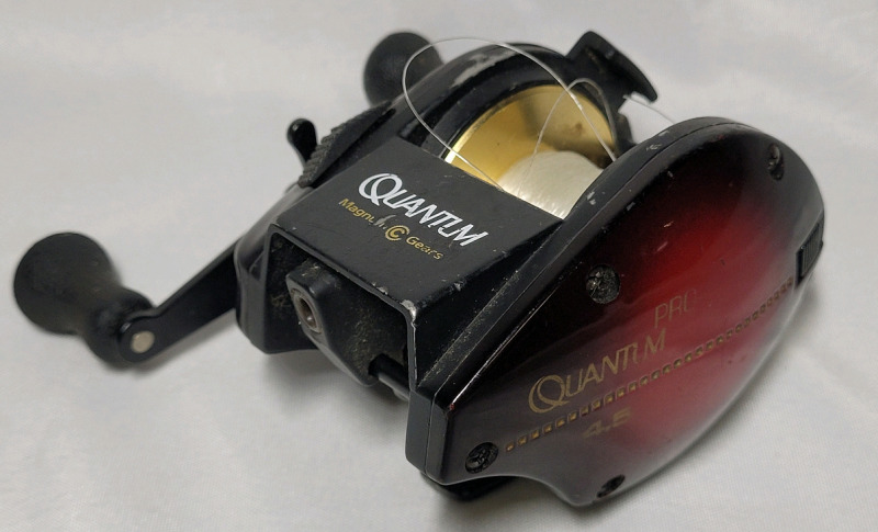 Quantum Pro Magnum Gears Pro 4 Baitcaster Fishing Reel - Pre-owned