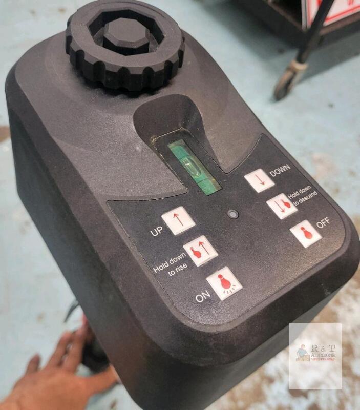 Electric Trailer Tongue Jack 3500 lb, 12V, Push-Button Controls, Bubble Level, LED Light