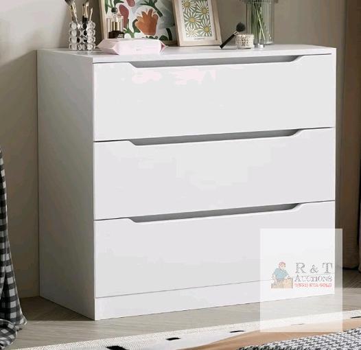 NEW MAYIORIAT 3-Drawer White Dresser, 29.5" W x 15.7" D x 31.5" H, Modern Design