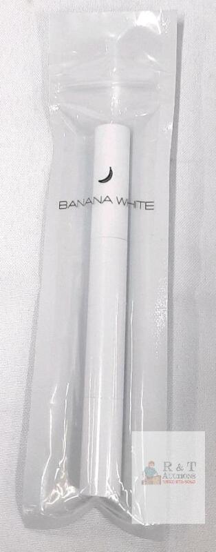Banana White Teeth Whitening Pen with Carbamide Peroxide, 0.07 oz (2 ml) Gel