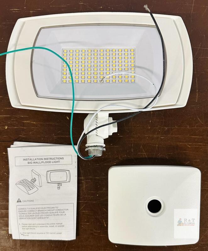 Tier One FWL440-75W LED Flood/Wall Light, 8000 Lumens, 75W, 4000K, White, Photocell, UL Cert
