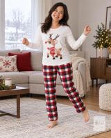 NEW Size SM Woman's Reindeer Christmas Pajama Set &ndash; (White)