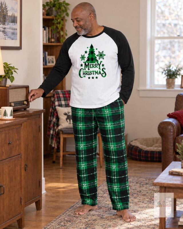 New Size XL Men's Christmas Pajamas Green Plaid with Black Collar