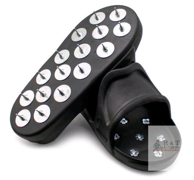 XL Lawn Aerator Sandals, 13 Steel Spikes per Shoe, EVA Foam, Black, Slip-On, Garden Tool