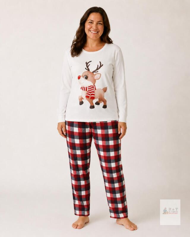 NEW Size Med Woman's Reindeer Christmas Pajama Set &ndash; (White)