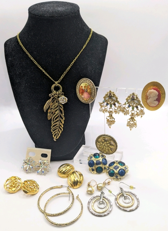 Great Gold-tone Jewelry: Includes a West Germany Scarf Clip.