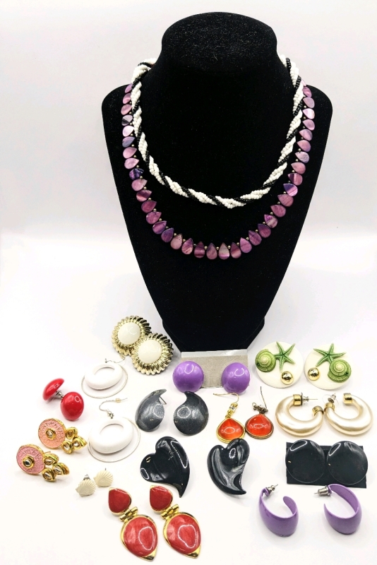 Colorful Retro Jewelry: Earrings & Necklaces.