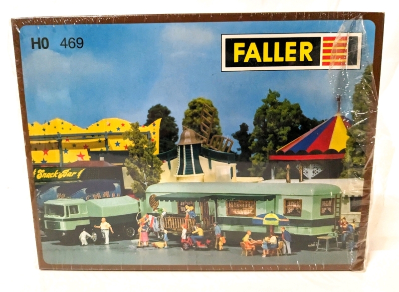 FALLER H0 Scale Fairground Vehicle Set No 469 Model Kit.