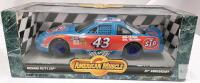 Ertl 1:18 Richard Petty STP #43 NASCAR American Muscle 25th Anniversary Die-Cast Model 7804 NIB