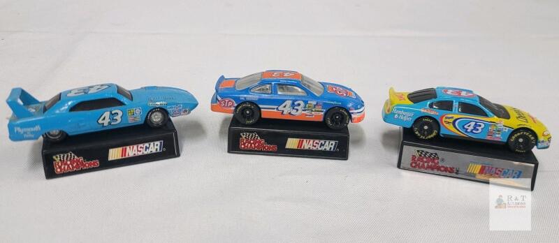 Racing Champions 1:64 NASCAR #43 Diecast Lot &ndash; Petty Superbird, STP Hamilton, Chex Andretti
