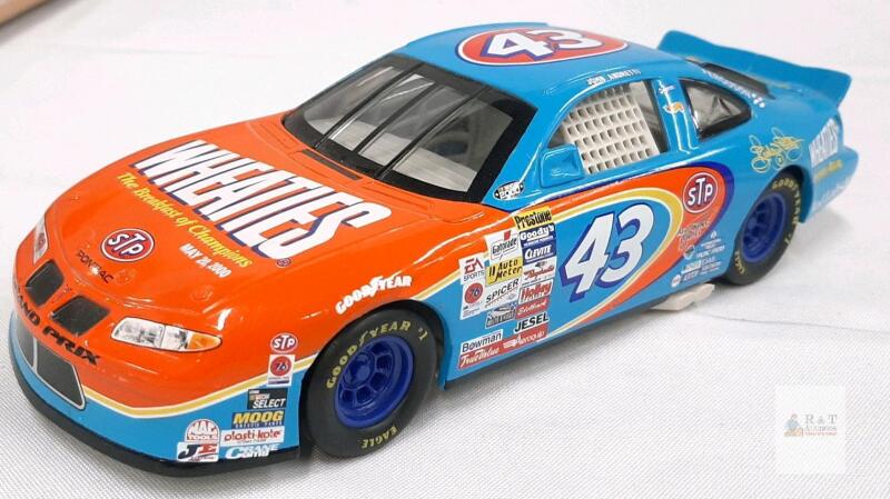 Hot Wheels 1:24 #43 John Andretti Pontiac Grand Prix Wheaties NASCAR Die-Cast Car 2000