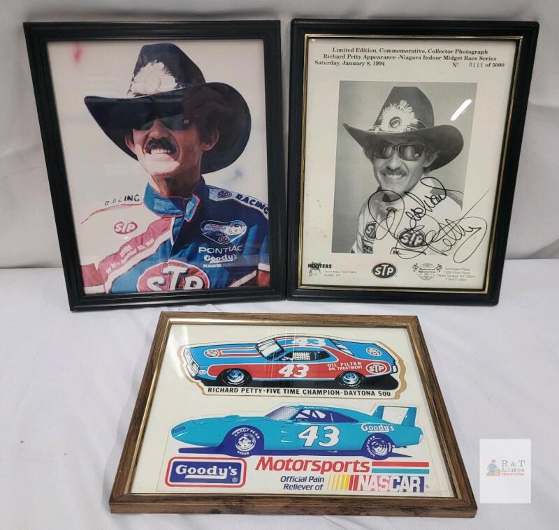Richard Petty NASCAR Memorabilia Set &ndash; Autographed 1994 Commemorative Photo, Portrait, and #43 Daytona 500 Champion Artwork