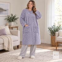 new Hong Nan Fuzzy Lavender Robe, Size (looks size MED), Synthetic Faux Fur, Wrap Style with Waist Tie