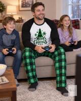 New Size large Men's Christmas Pajamas Green Plaid with Black Collar