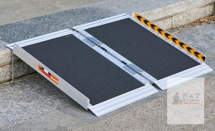 NEW FACHNUO TOOL 2FT Folding Aluminum Wheelchair Ramp, 600lb Capacity, Non-Skid Surface, 29" Wide