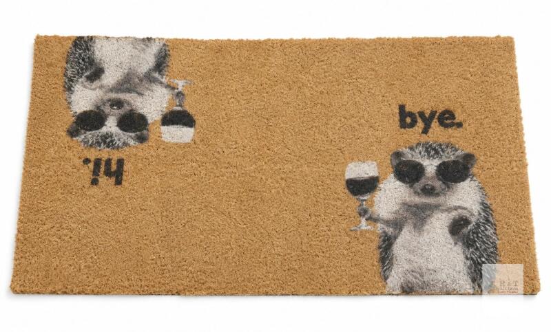 NEW Hedgehog Red Wine Coir Doormat 30x18", Novelty Entryway Mat, Double-Sided Hi/Bye Design, China