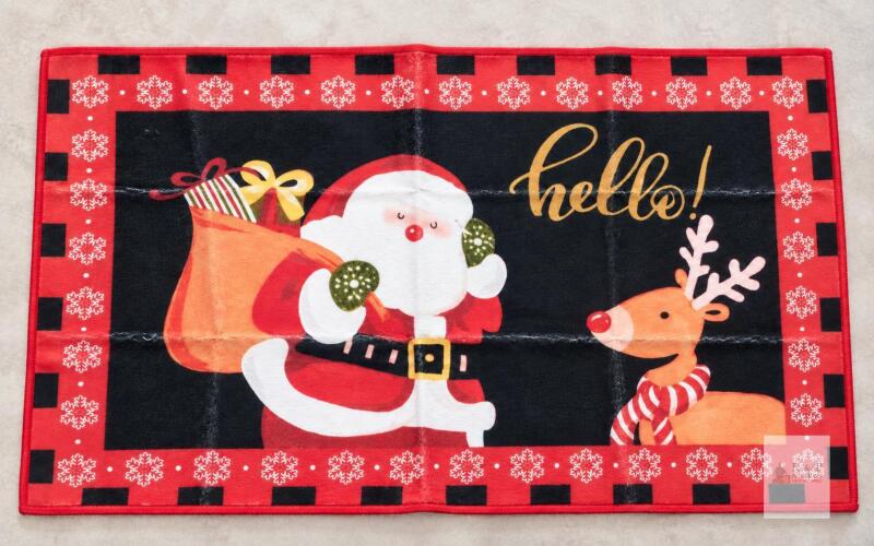 New 20&Prime; &times; 32&Prime; Christmas Door Mat &ndash; Santa, Reindeer & &ldquo;Hello!&rdquo; Design- slight crease marks