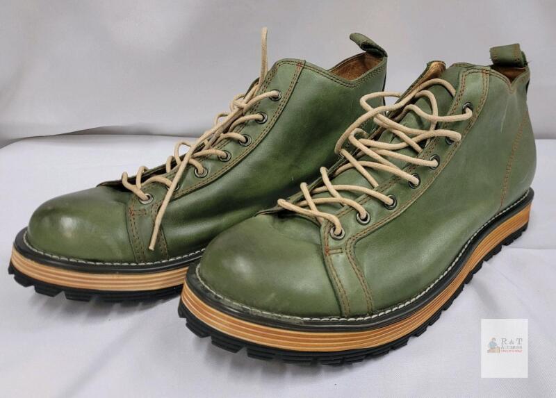 Green Leather Lace-Up Boots with Vibram Outsoles, Stacked-Look Midsole, Size 9.5, excellent condition