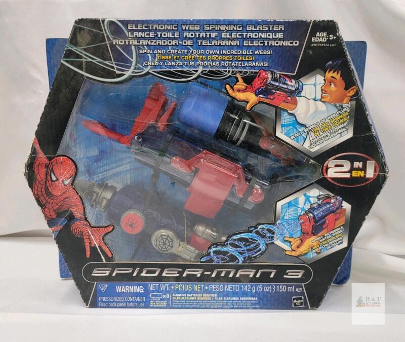 Spider-Man 3 Electronic Web Spinning Blaster by Hasbro, 2-in-1 Water & Web Fluid Shooter, 2007