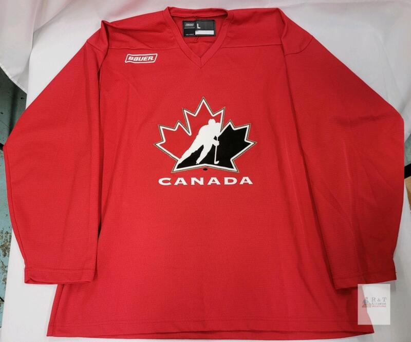 Bauer Team Canada 2026 Replica Jersey, Size Large, Red