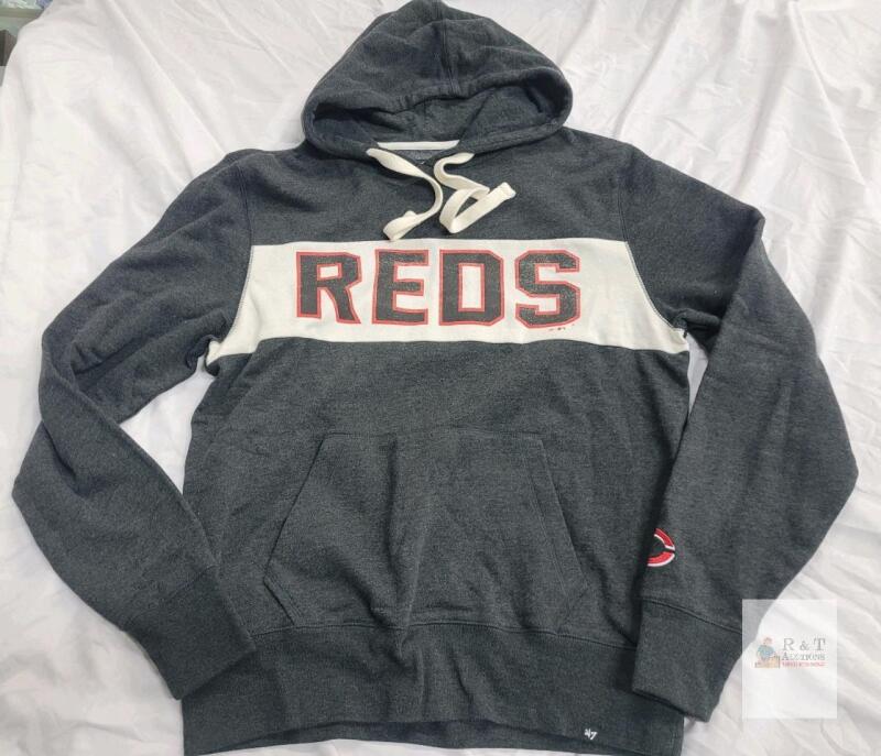 NEW Cincinnati Reds &rsquo;47 Brand Hoodie, Medium, Dark Gray with White Stripe and Red/White Letters