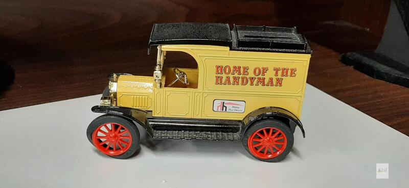 ERTL Home Hardware &ldquo;Home of the Handyman&rdquo; 1913 Ford Model T Van Die-Cast Bank