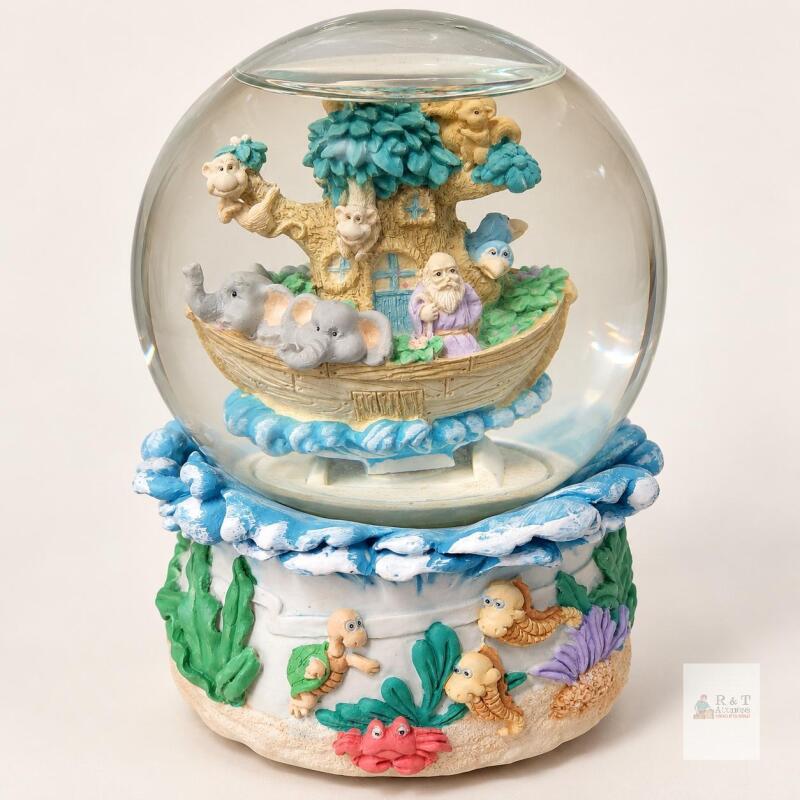 Non Operational Vintage Musical Noah&rsquo;s Ark Water Globe