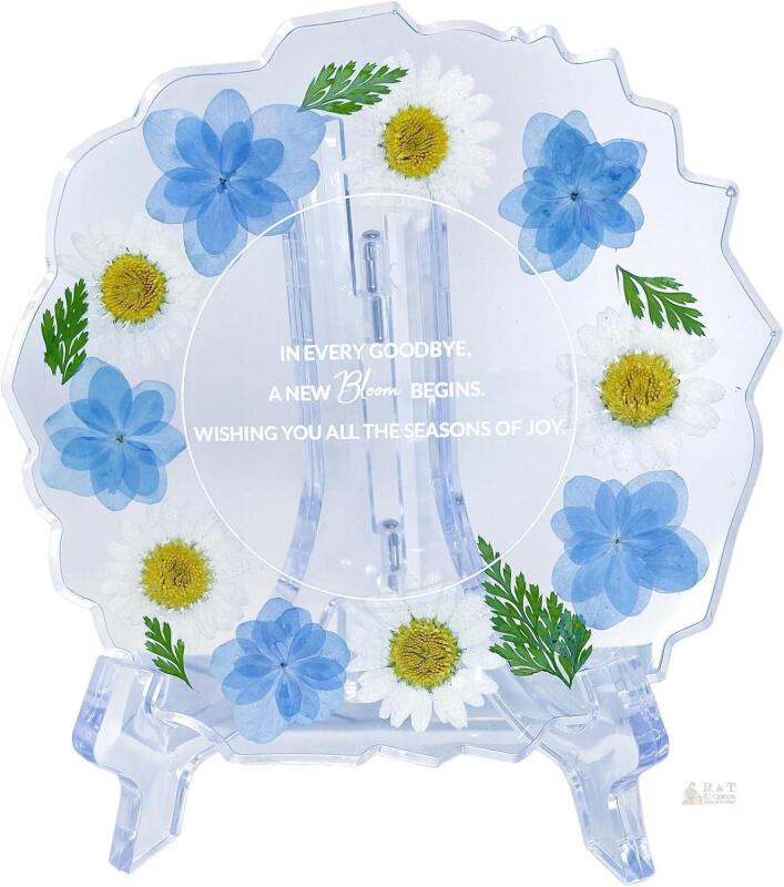 New Bon Cube Farewell Gifts for Coworkers Resin Floral Keepsake Plate Decor with Pressed Real Flowers (Blue & White) includes stand