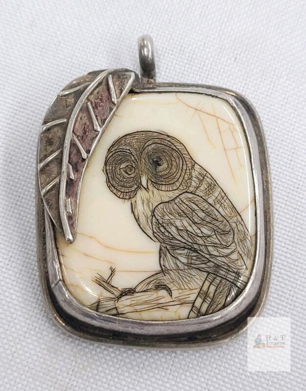 Vintage Sterling Silver Pendant w/Finely detailed Owl Scrimshaw Etched onto a Bone Plaque, Accented with a Decorative Silver Leaf . No Silver Mark