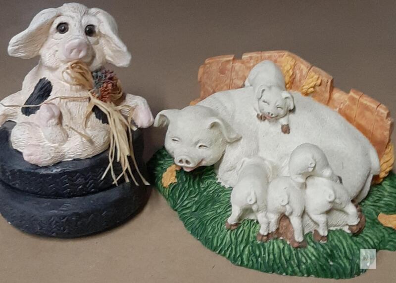 2-Piece Pig Figurine Lot &ndash; Enesco Sow & Piglets and Pig on Tires