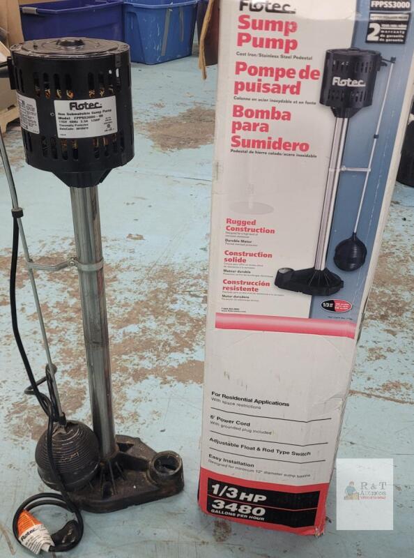 FloTec Sump Pump 1/3HP 3480nGallons Per Hour . Tested Powers Up , Not Tested Beyond Power Up