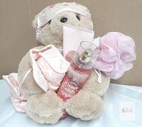 Air & Water 5 Pc Bath Bear Set, Plush Teddy, Quilt Bag, Loofah, Winter Candy Apple Mist, 10-12&rdquo;