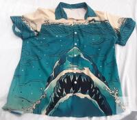 excellent condition Shark Graphic Short-Sleeve Button-Up Shirt, 1XL, Teal/Cream, All Over Print, Chest Pocket