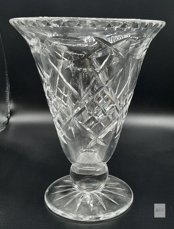 Elegant 9.5" Cut Crystal Vase with Geometric Starburst Design
