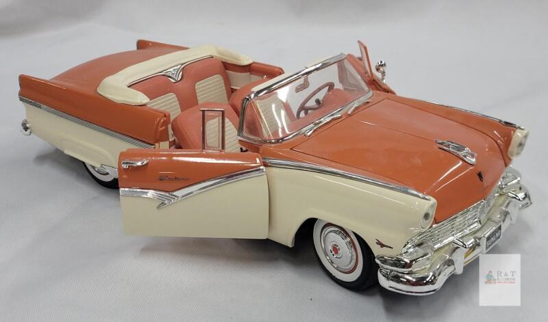 Ertl 1:18 Scale 1956 Ford Sunliner Convertible Diecast Model &ndash; Coral & Cream, Opening Doors