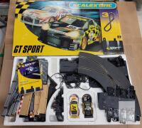 Scalextric GT Sport Set C1254, Porsche 911 GT3R Cars #31 & #83, 1:32, 68.9" Track, MISSING CONTROLLER