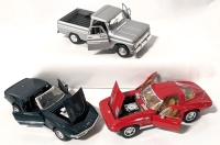 1:32 Scale Diecast Models: 1969 Corvette, 1966 Chevrolet CIO Pickup & 1963 Chevrolet Corvette Stingray