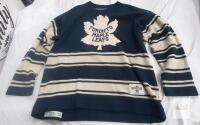 Toronto Maple Leafs CCM Heritage Hockey Jersey XL Navy Blue/Cream Striped