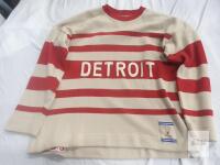 CCM Vintage Hockey Detroit Red Wings Replica Jersey, Adult XXL, Cream and Red
